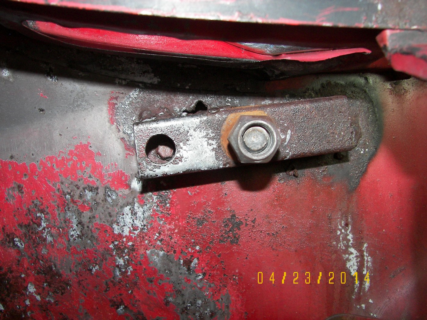 PassengerSideHinge